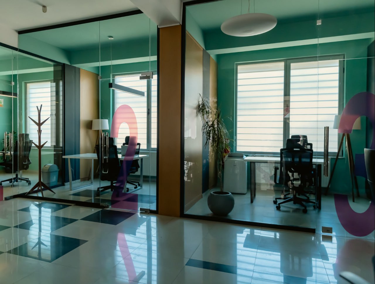 Private Office — Aktash, view 1